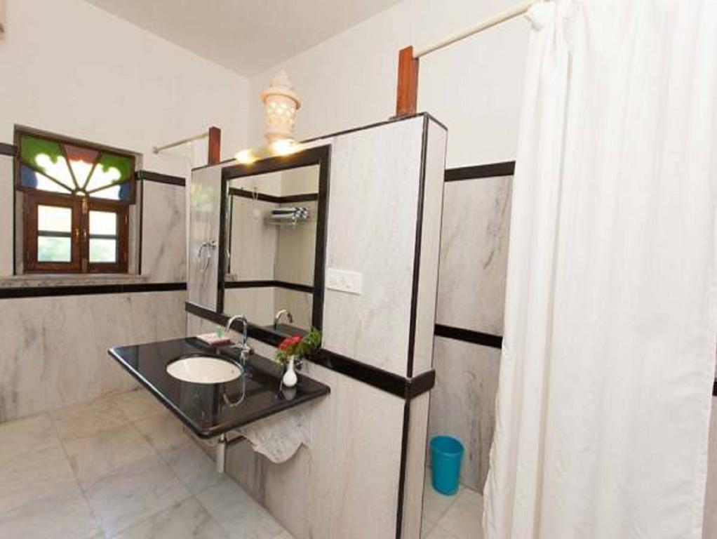 Ranakpur Hill Resort Zimmer foto